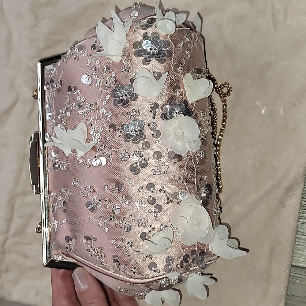 Badgley Mischka Pink Textured Clutch - Picture 3 of 8